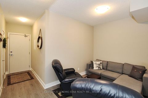 Photo 2 at 814 - 99 The Donway West Road, Don Mills, Toronto