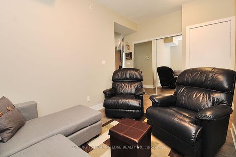 Photo 4 at 814 - 99 The Donway West Road, Don Mills, Toronto