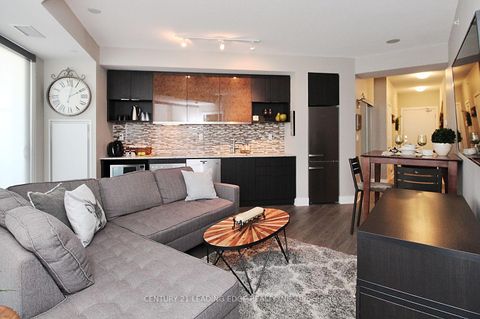 Photo 8 at 814 - 99 The Donway West Road, Don Mills, Toronto