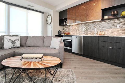 Photo 12 at 814 - 99 The Donway West Road, Don Mills, Toronto