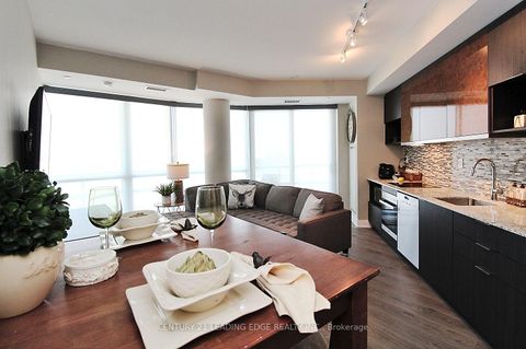 Photo 13 at 814 - 99 The Donway West Road, Don Mills, Toronto