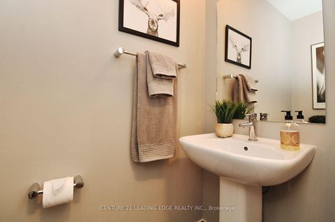 Photo 15 at 814 - 99 The Donway West Road, Don Mills, Toronto