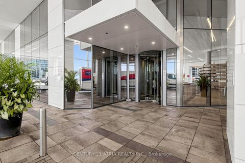 Photo 3 at 5205 - 88 Harbour Street, Waterfront Communities C1, Toronto