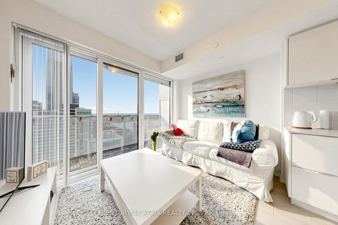 Photo 10 at 5205 - 88 Harbour Street, Waterfront Communities C1, Toronto