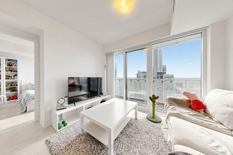Photo 11 at 5205 - 88 Harbour Street, Waterfront Communities C1, Toronto