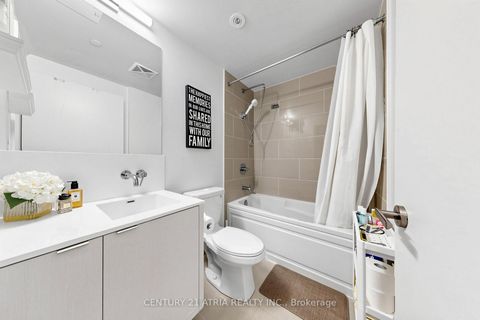 Photo 23 at 5205 - 88 Harbour Street, Waterfront Communities C1, Toronto