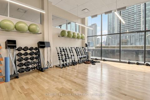 Photo 37 at 5205 - 88 Harbour Street, Waterfront Communities C1, Toronto