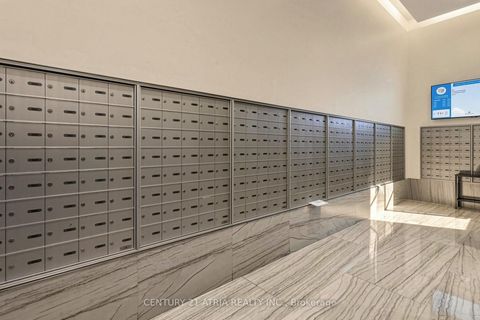 Photo 49 at 5205 - 88 Harbour Street, Waterfront Communities C1, Toronto