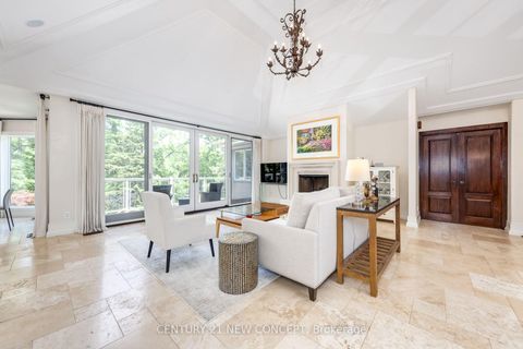 Photo 2 at 8 Echo Valley Ridge, City Centre West, Toronto