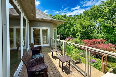 Photo 25 at 8 Echo Valley Ridge, City Centre West, Toronto