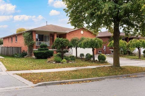 Photo 1 at 114 Beechnut Road, West Woodbridge, Vaughan