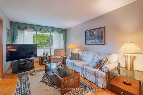 Photo 6 at 114 Beechnut Road, West Woodbridge, Vaughan
