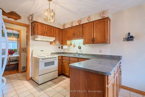 Photo 10 at 114 Beechnut Road, West Woodbridge, Vaughan