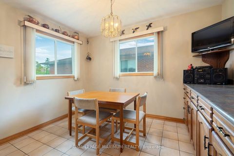 Photo 11 at 114 Beechnut Road, West Woodbridge, Vaughan