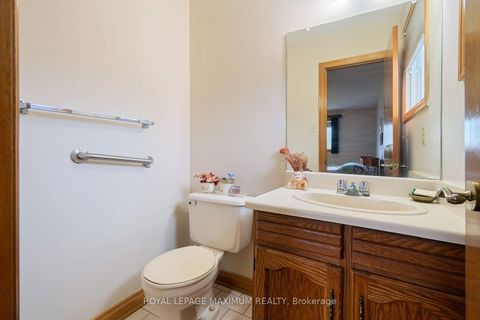 Photo 17 at 114 Beechnut Road, West Woodbridge, Vaughan