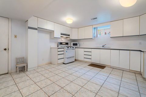 Photo 28 at 114 Beechnut Road, West Woodbridge, Vaughan