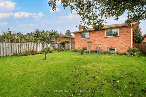 Photo 33 at 114 Beechnut Road, West Woodbridge, Vaughan
