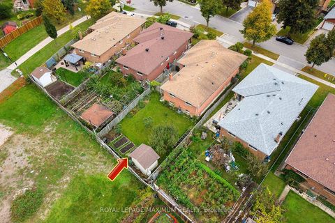 Photo 37 at 114 Beechnut Road, West Woodbridge, Vaughan