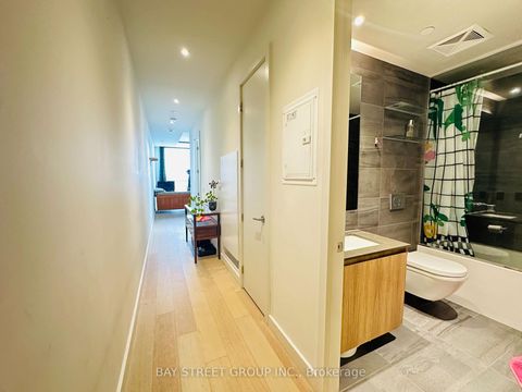 Photo 3 at 2207 - 81 Wellesley Street E, Yonge Corridor, Toronto