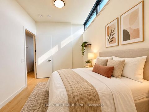 Photo 4 at 2207 - 81 Wellesley Street E, Yonge Corridor, Toronto