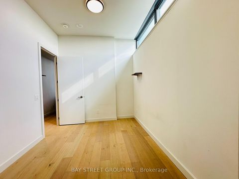 Photo 9 at 2207 - 81 Wellesley Street E, Yonge Corridor, Toronto