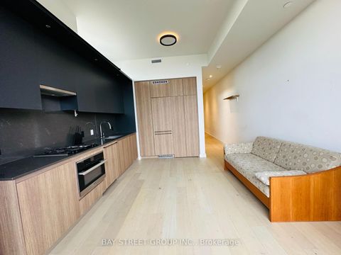 Photo 11 at 2207 - 81 Wellesley Street E, Yonge Corridor, Toronto