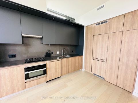 Photo 18 at 2207 - 81 Wellesley Street E, Yonge Corridor, Toronto