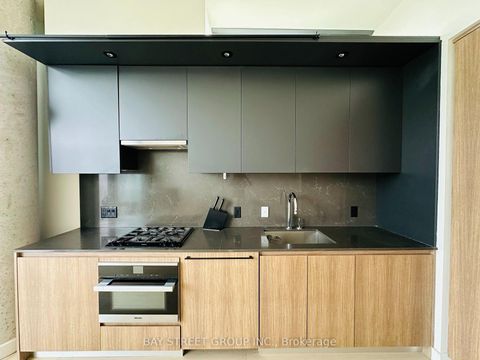 Photo 19 at 2207 - 81 Wellesley Street E, Yonge Corridor, Toronto