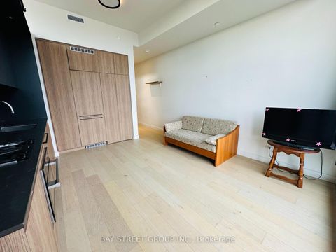 Photo 23 at 2207 - 81 Wellesley Street E, Yonge Corridor, Toronto