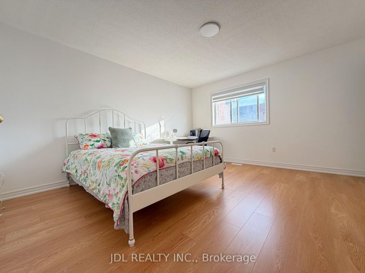 Photo 6 at 63 Peninsula Crescent, Rouge Woods, Richmond Hill