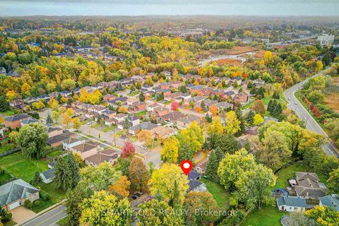 Photo 2 at 66 Lakeland Crescent, Oak Ridges Lake Wilcox, Richmond Hill