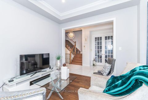 Photo 4 at 2 Mary Agar Court S, Nobleton, King