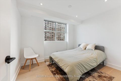 Photo 23 at PH03 - 409 Bloor Street W, Moore Park, Toronto