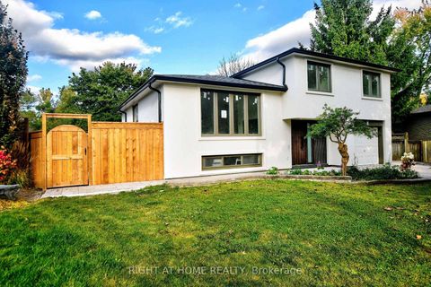 Photo 1 at 8 Hill Drive, Aurora Heights, Aurora