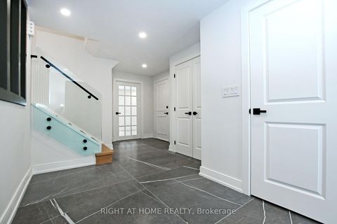 Photo 3 at 8 Hill Drive, Aurora Heights, Aurora