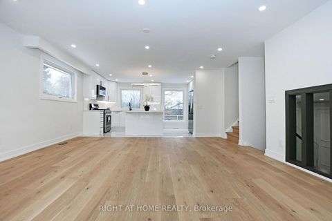 Photo 9 at 8 Hill Drive, Aurora Heights, Aurora