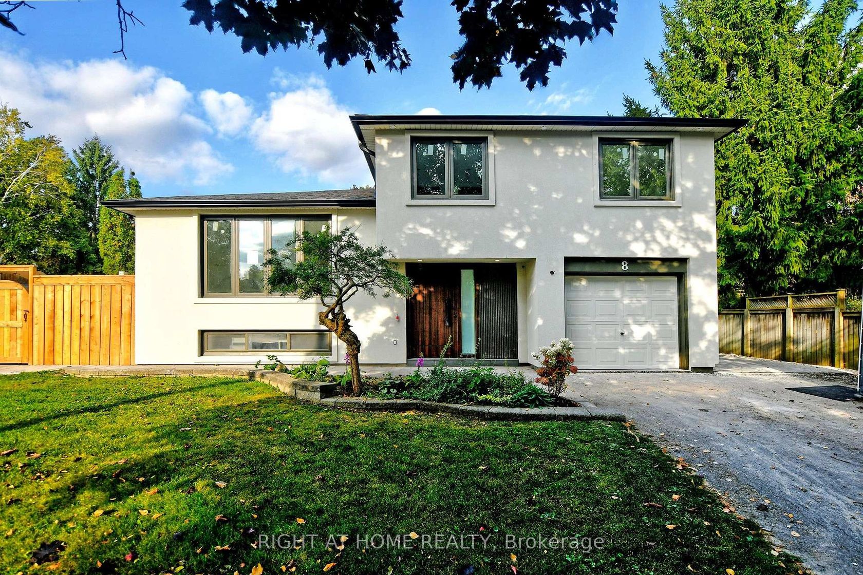 8 Hill Drive, Aurora Heights, Aurora photo number 2