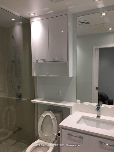 Photo 9 at 4009 - 1 Bloor Street E, Yonge Corridor, Toronto