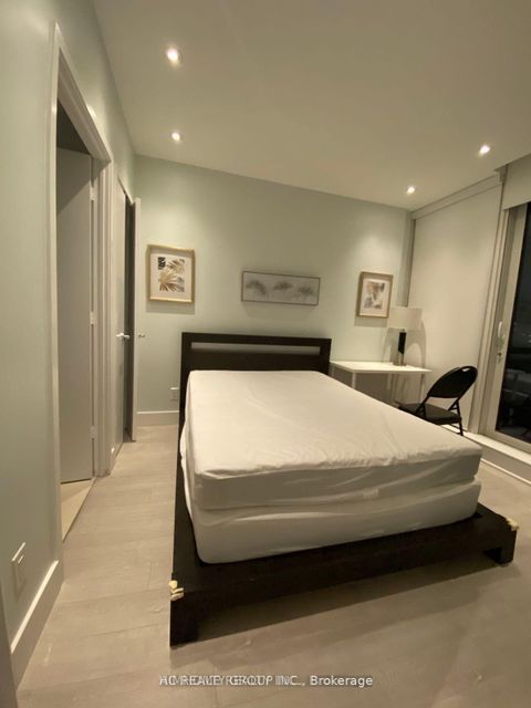 Photo 11 at 4009 - 1 Bloor Street E, Yonge Corridor, Toronto