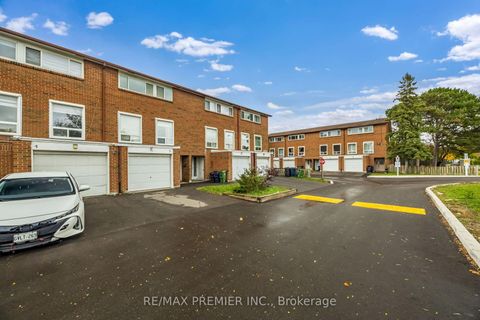 Photo 5 at Unit 5 - 3 Kendleton Drive, Jamestown, Toronto