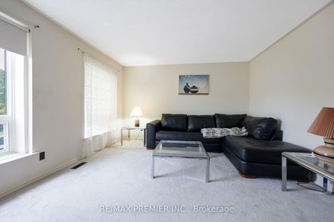 Photo 13 at Unit 5 - 3 Kendleton Drive, Jamestown, Toronto