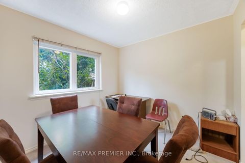 Photo 20 at Unit 5 - 3 Kendleton Drive, Jamestown, Toronto