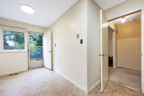 Photo 25 at Unit 5 - 3 Kendleton Drive, Jamestown, Toronto