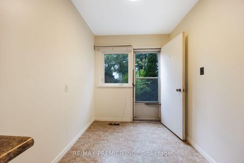 Photo 26 at Unit 5 - 3 Kendleton Drive, Jamestown, Toronto