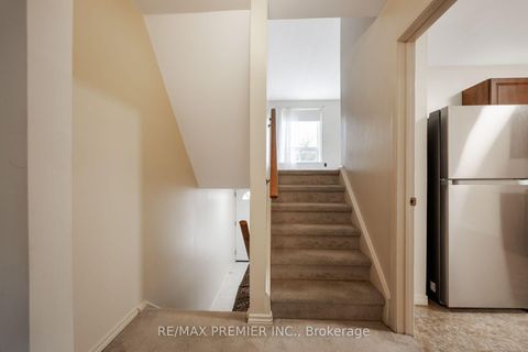 Photo 27 at Unit 5 - 3 Kendleton Drive, Jamestown, Toronto