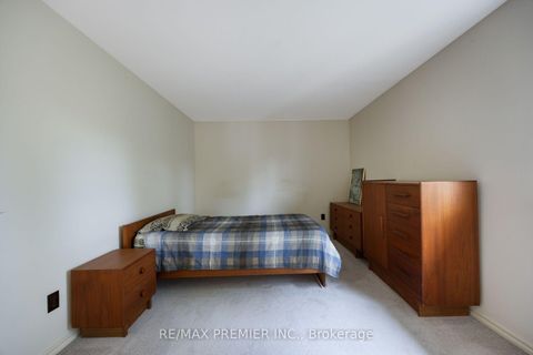 Photo 29 at Unit 5 - 3 Kendleton Drive, Jamestown, Toronto