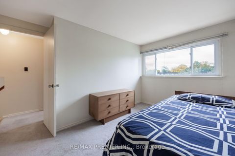 Photo 33 at Unit 5 - 3 Kendleton Drive, Jamestown, Toronto