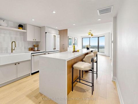 Photo 9 at 3311 - 55 Harbour Square, Waterfront Communities C1, Toronto