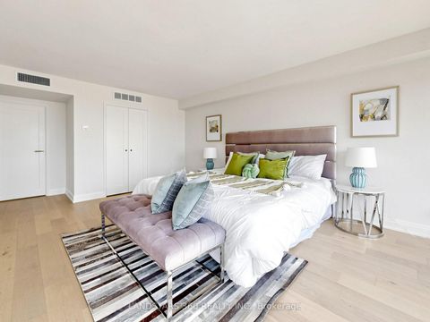 Photo 20 at 3311 - 55 Harbour Square, Waterfront Communities C1, Toronto