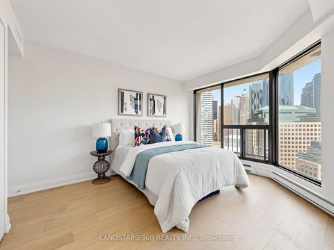 Photo 31 at 3311 - 55 Harbour Square, Waterfront Communities C1, Toronto